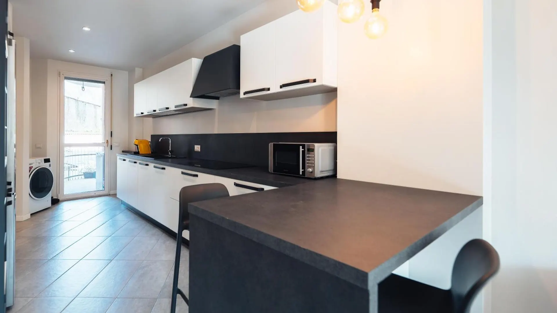 Como Lake - Modern Apartment Lecco